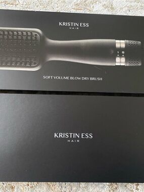 Kristin Ess Soft Volume Blow Dry Brush — Black